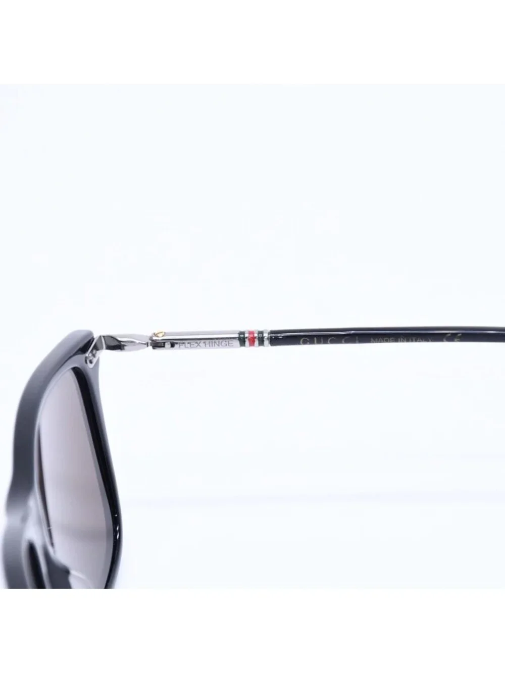 Gucci Sunglasses Eyewear 17 145 Black Red Green Silver